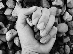 Stones-in-Hand-Hugo-Photography